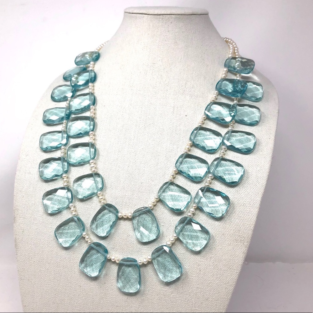 Blue crystals, cultured pearl statement with sterling silver clap necklace - Picture 4 of 8
